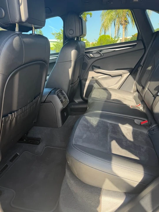 2020 Porsche Macan - Image 7 of 9