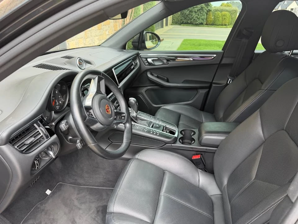2020 Porsche Macan - Image 6 of 10