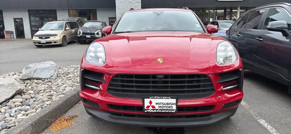 2020 Porsche Macan - Image 2 of 17