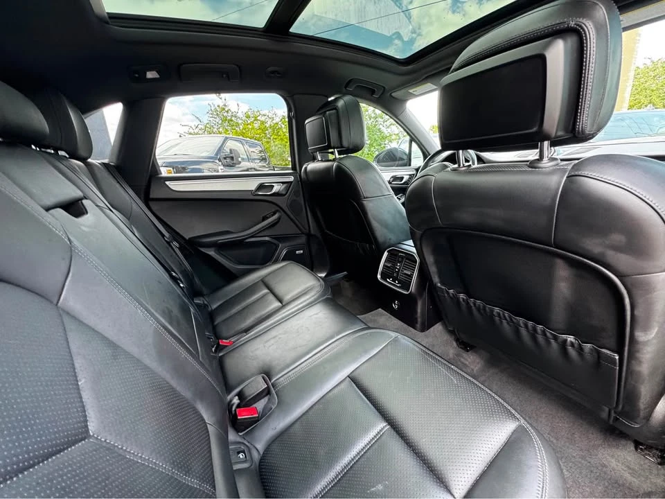 2020 Porsche Macan - Image 7 of 16