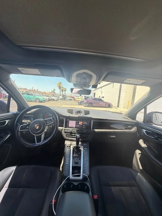 2020 Porsche Macan - Image 13 of 15