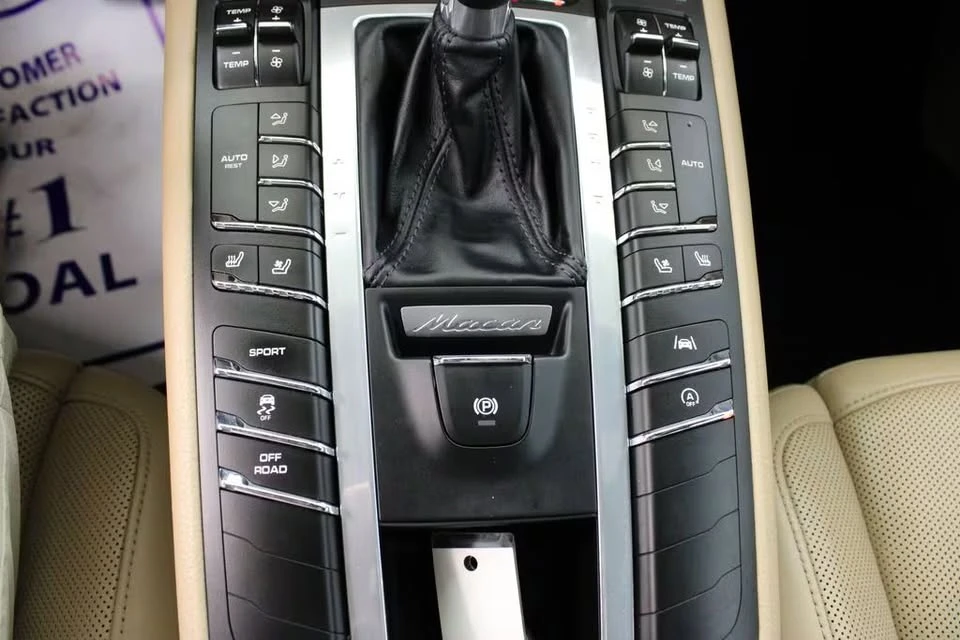 2020 Porsche Macan - Image 7 of 20
