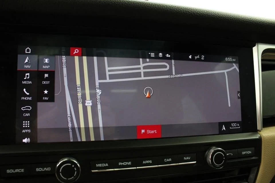 2020 Porsche Macan - Image 11 of 20