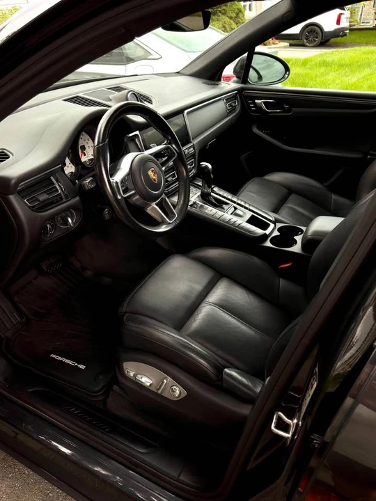 2020 Porsche Macan - Image 7 of 18
