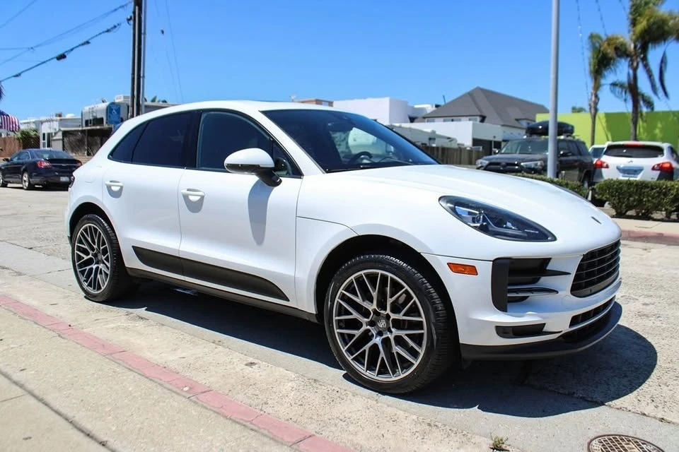 2020 Porsche Macan - Image 9 of 20