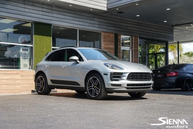 2020 Porsche Macan - Image 19 of 20