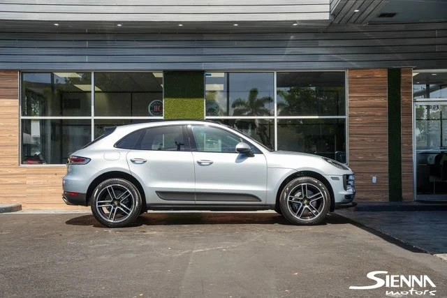 2020 Porsche Macan - Image 11 of 20