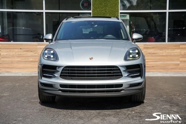 2020 Porsche Macan - Image 18 of 20