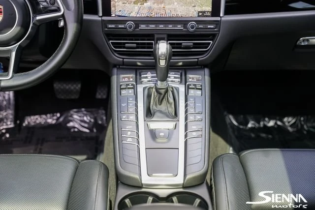 2020 Porsche Macan - Image 4 of 20