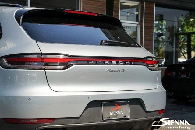 2020 Porsche Macan - Image 15 of 20