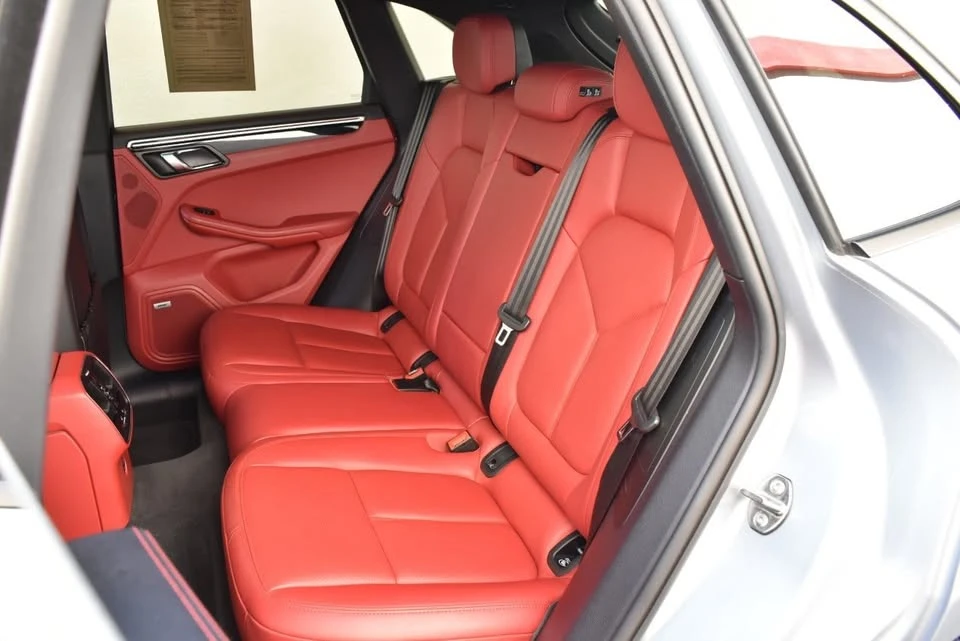 2020 Porsche Macan - Image 15 of 20