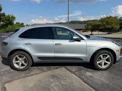 2020 Porsche Macan