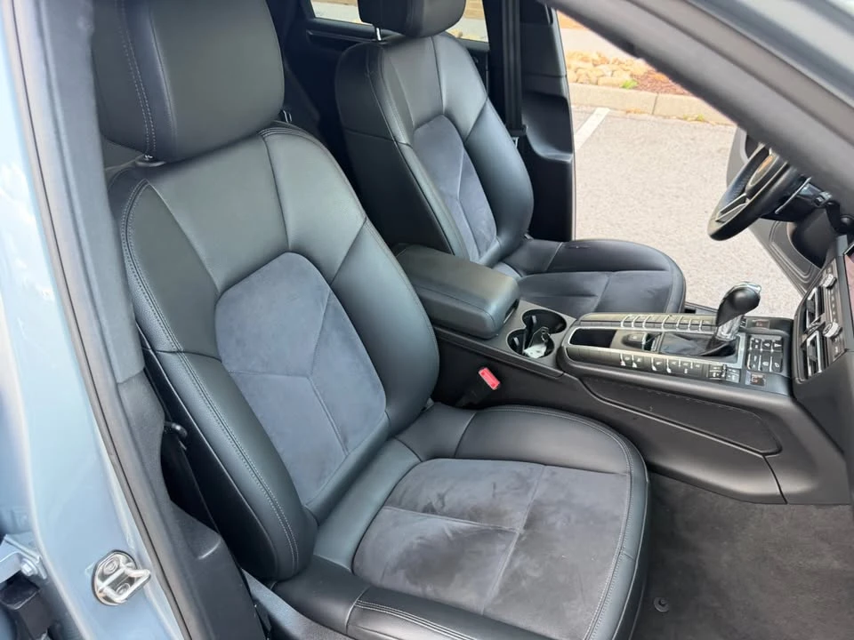 2020 Porsche Macan - Image 12 of 16