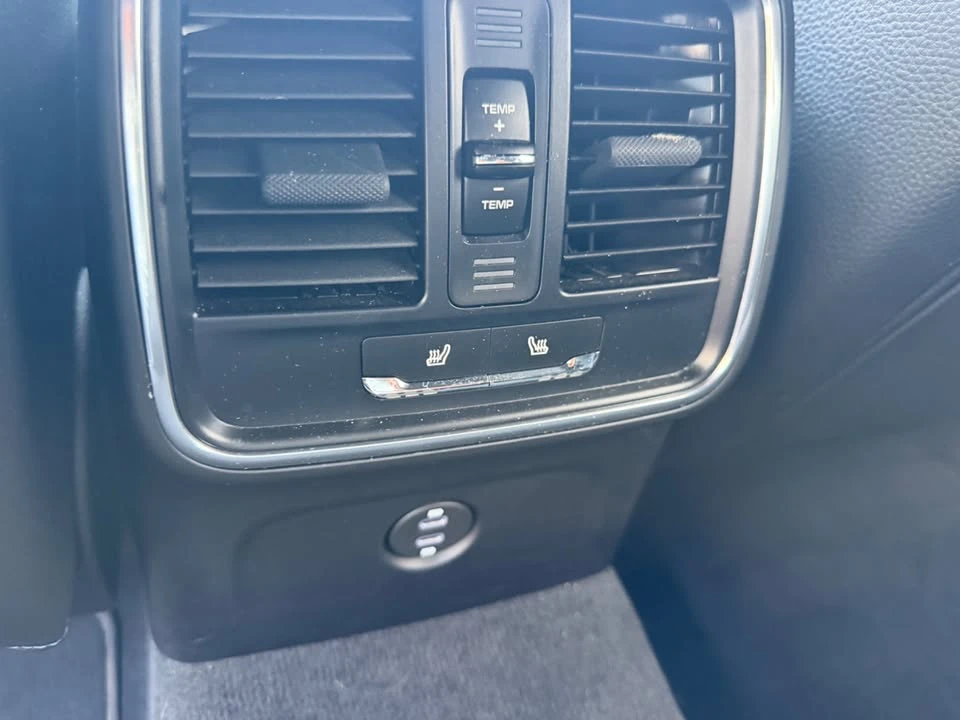 2020 Porsche Macan - Image 14 of 16