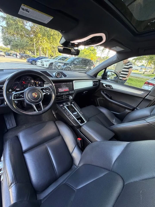 2020 Porsche Macan - Image 7 of 14