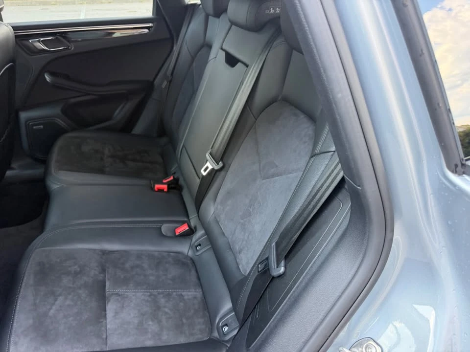 2020 Porsche Macan - Image 13 of 16