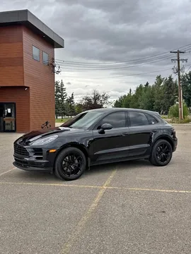 2020 Porsche Macan S