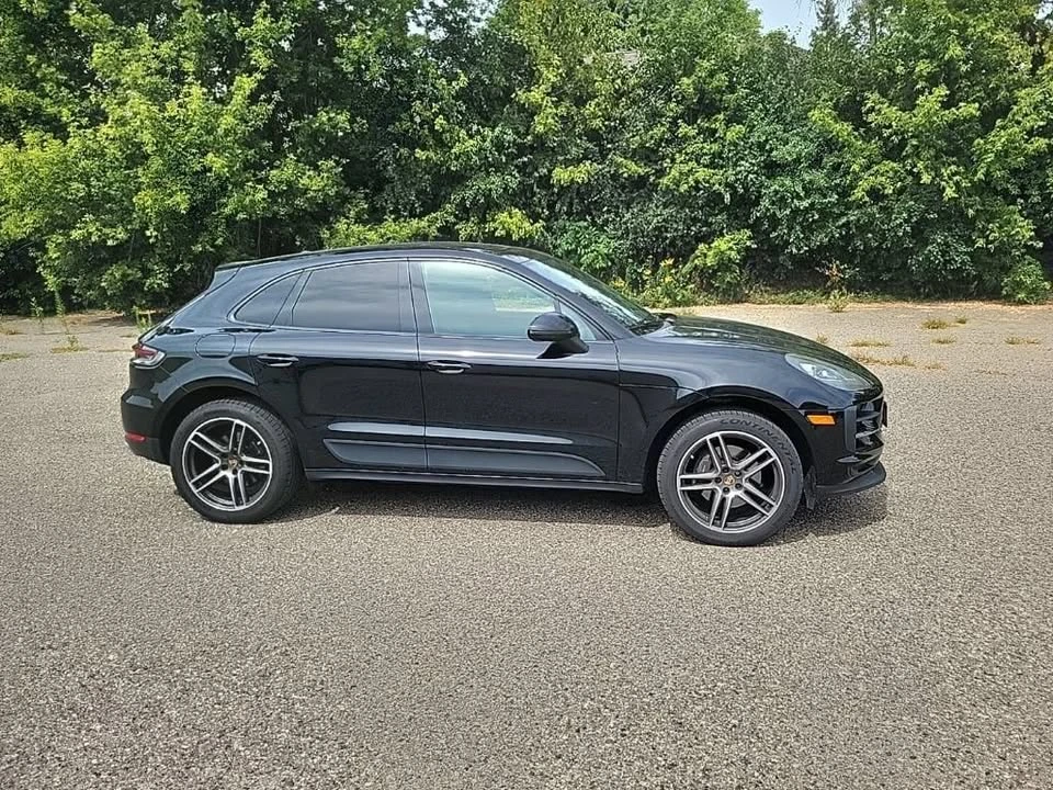 2020 Porsche Macan - Image 8 of 18