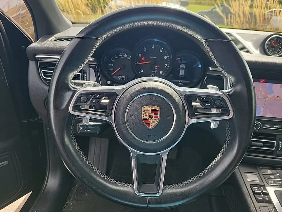 2020 Porsche Macan - Image 17 of 18