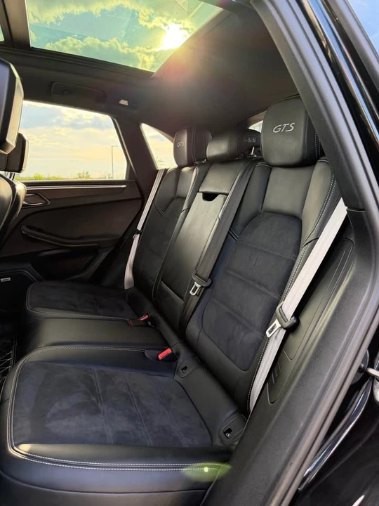 2020 Porsche Macan - Image 8 of 13
