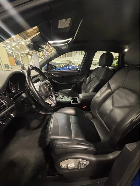 2020 Porsche Macan - Image 11 of 14
