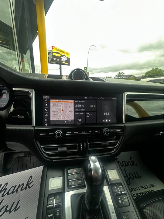 2020 Porsche Macan - Image 16 of 20