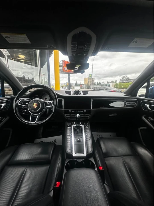 2020 Porsche Macan - Image 13 of 20