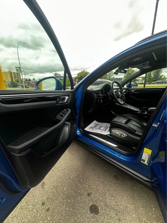 2020 Porsche Macan - Image 14 of 20