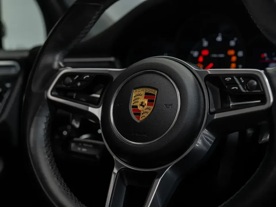 2020 Porsche Macan - Image 12 of 20
