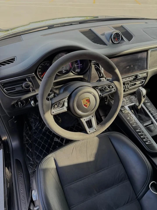 2020 Porsche Macan - Image 5 of 13