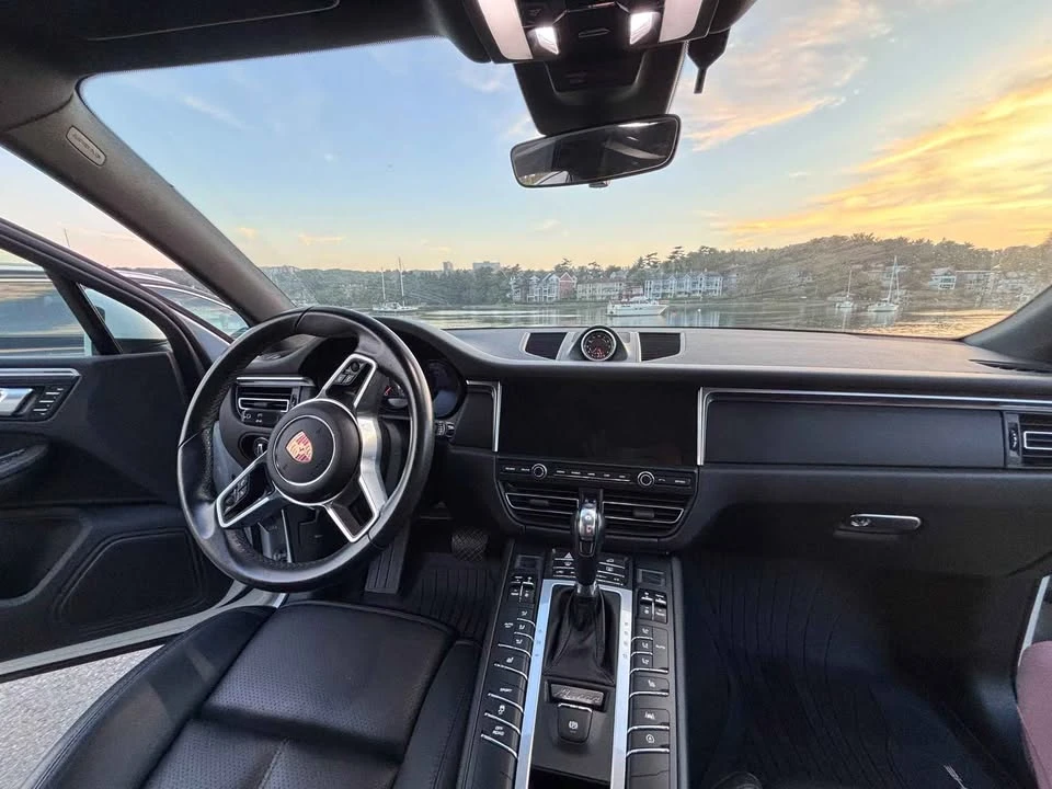2020 Porsche Macan - Image 4 of 8