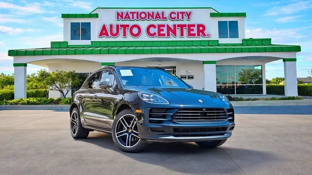 2020 Porsche Macan Base