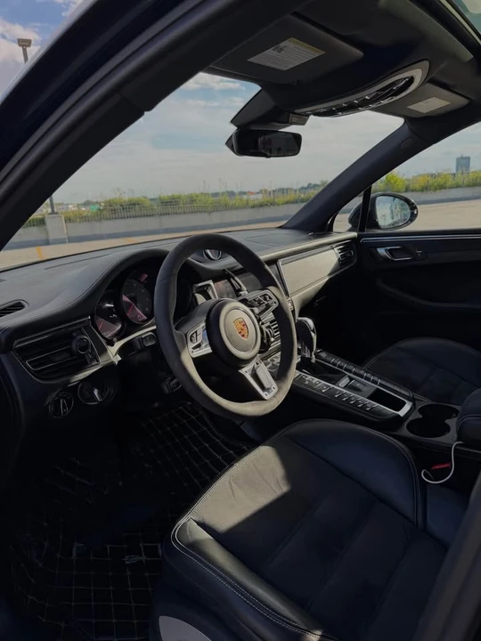 2020 Porsche Macan - Image 4 of 10