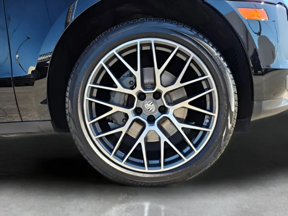 2020 Porsche Macan - Image 11 of 20