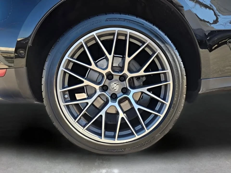 2020 Porsche Macan - Image 12 of 20