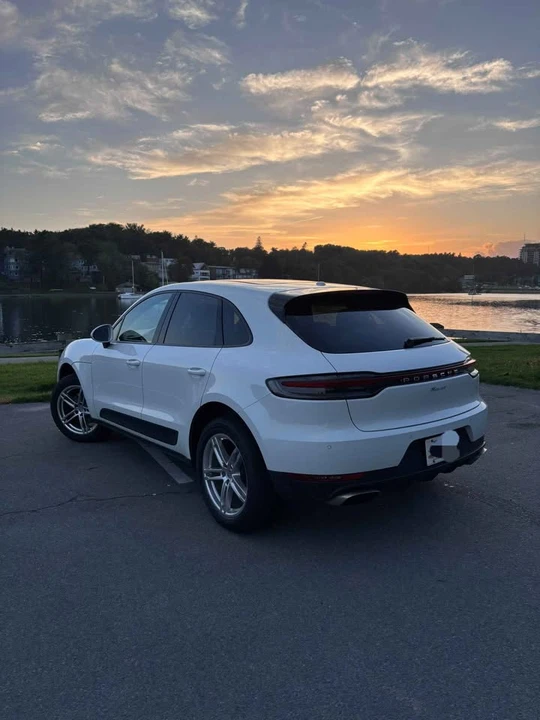 2020 Porsche Macan - Image 2 of 8