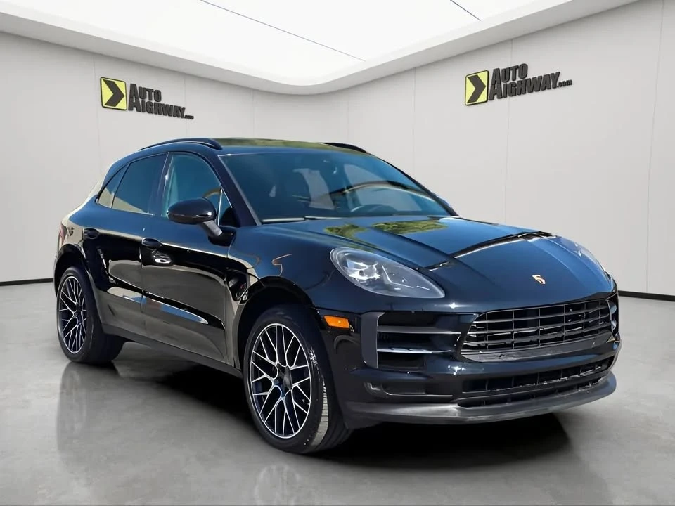 2020 Porsche Macan - Image 9 of 20