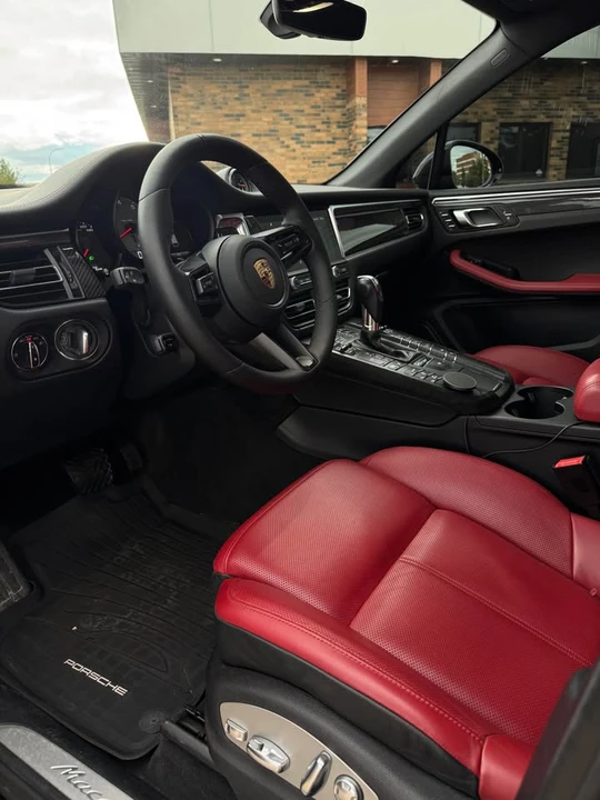 2020 Porsche Macan - Image 19 of 19