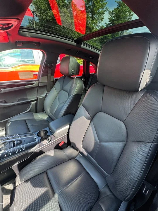 2020 Porsche Macan - Image 6 of 8