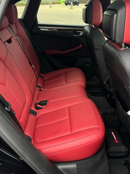 2020 Porsche Macan - Image 14 of 19