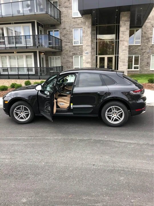 2020 Porsche Macan - Image 9 of 14