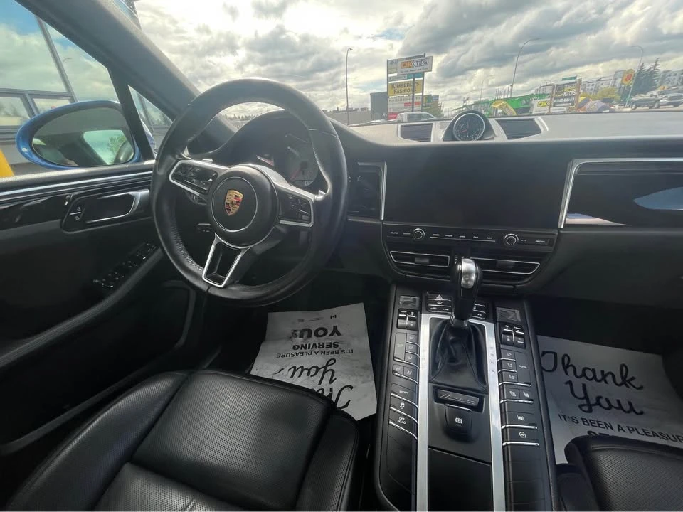 2020 Porsche Macan - Image 11 of 12