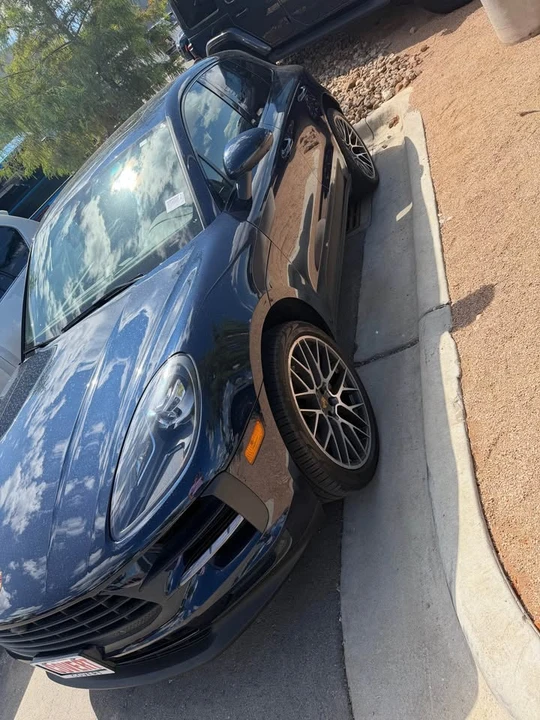 2020 Porsche Macan - Image 2 of 5