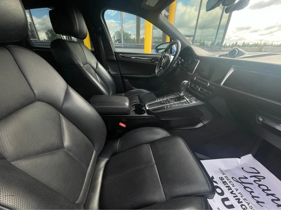 2020 Porsche Macan - Image 9 of 12