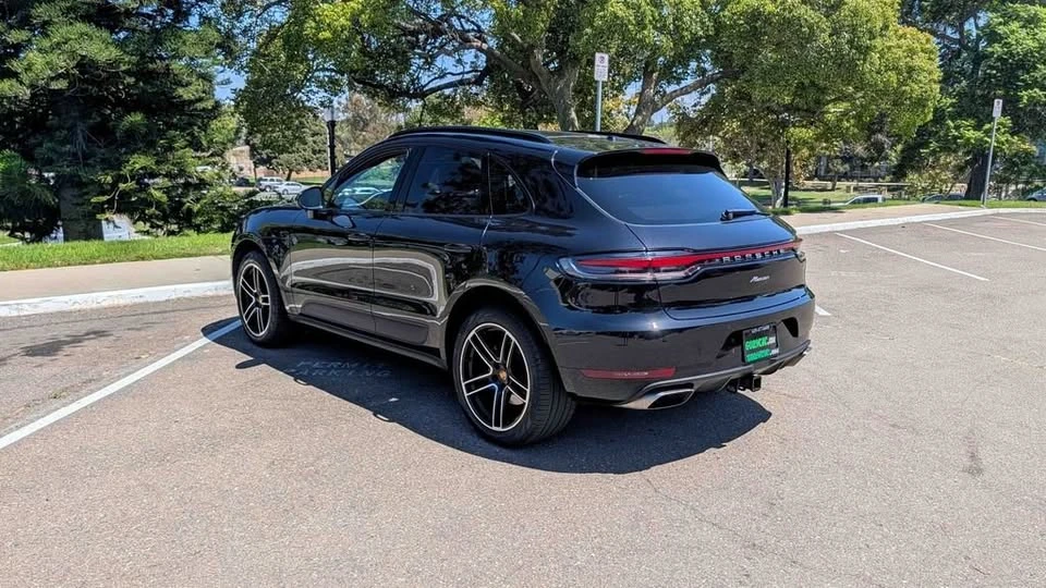 2020 Porsche Macan - Image 10 of 14