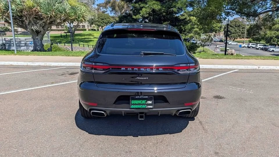 2020 Porsche Macan - Image 11 of 14