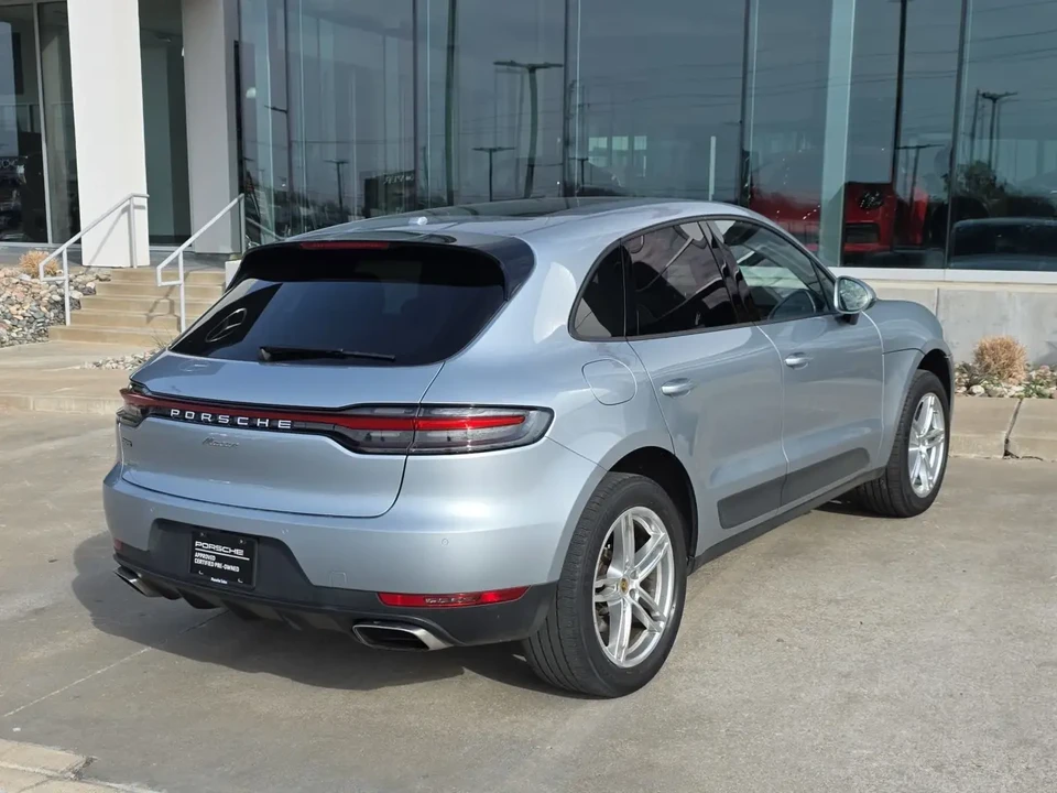 2020 Porsche Macan - Image 5 of 6
