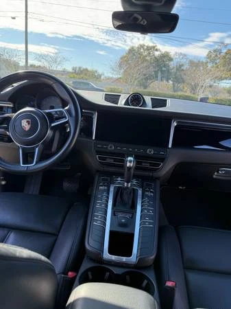 2020 Porsche Macan S - Image 7 of 10