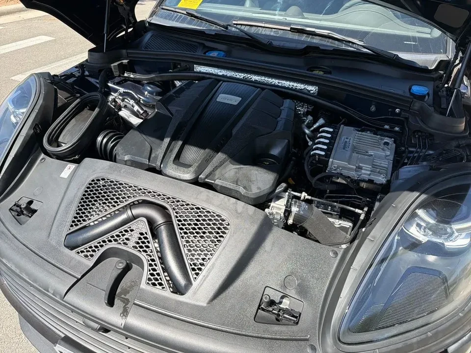 2020 Porsche Macan S - Image 17 of 19