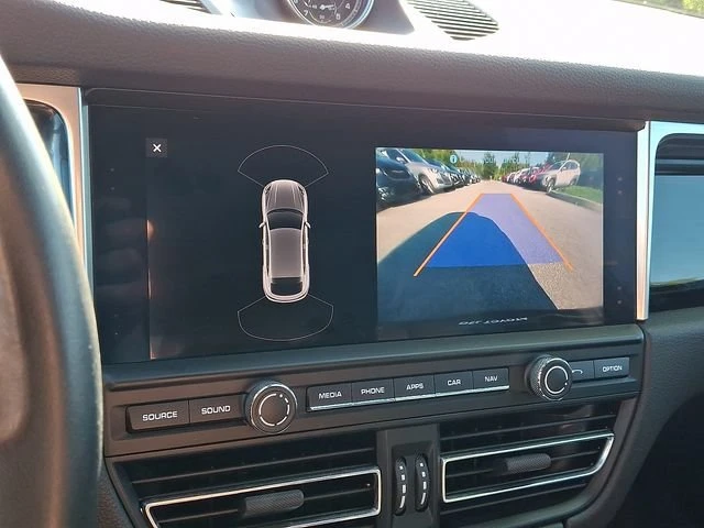 2020 Porsche Macan S - Image 17 of 19